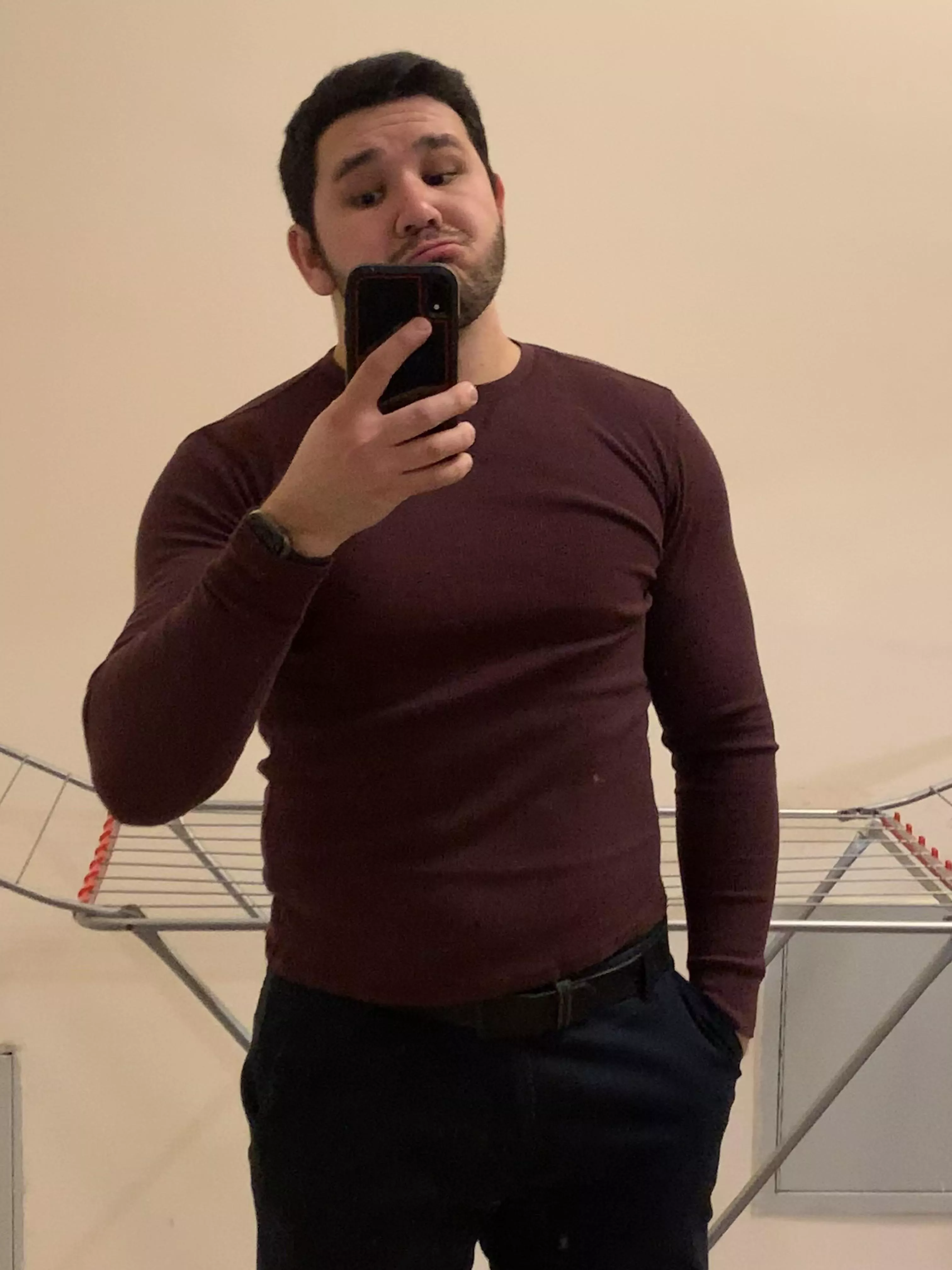 Another Valentine’s Day being single. Anyone would keep me a company?