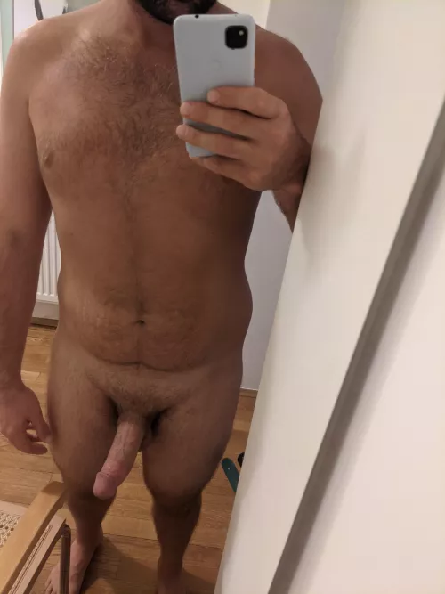 Any bi guys want to team up for a threesome with a girl..?