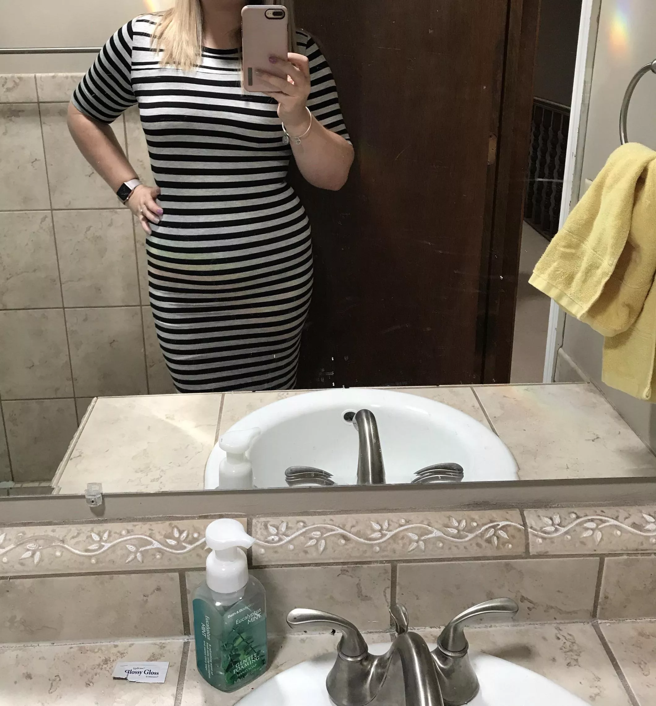 Any cakes want to play with hubby? I’d love read him the messages and show him the pictures.. we have a long drive! 🥵