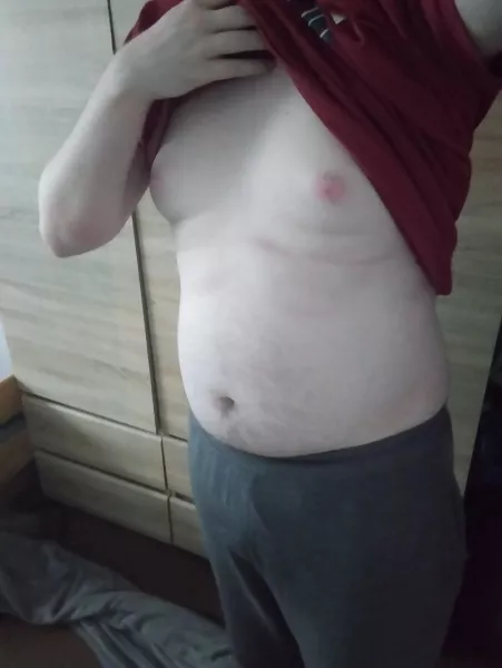 Any chasers interested😊😁? Wanna chat