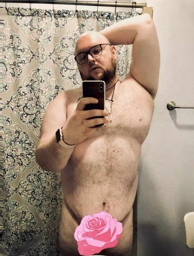 any cuties feel like making friends? hit me up 🥰🐻