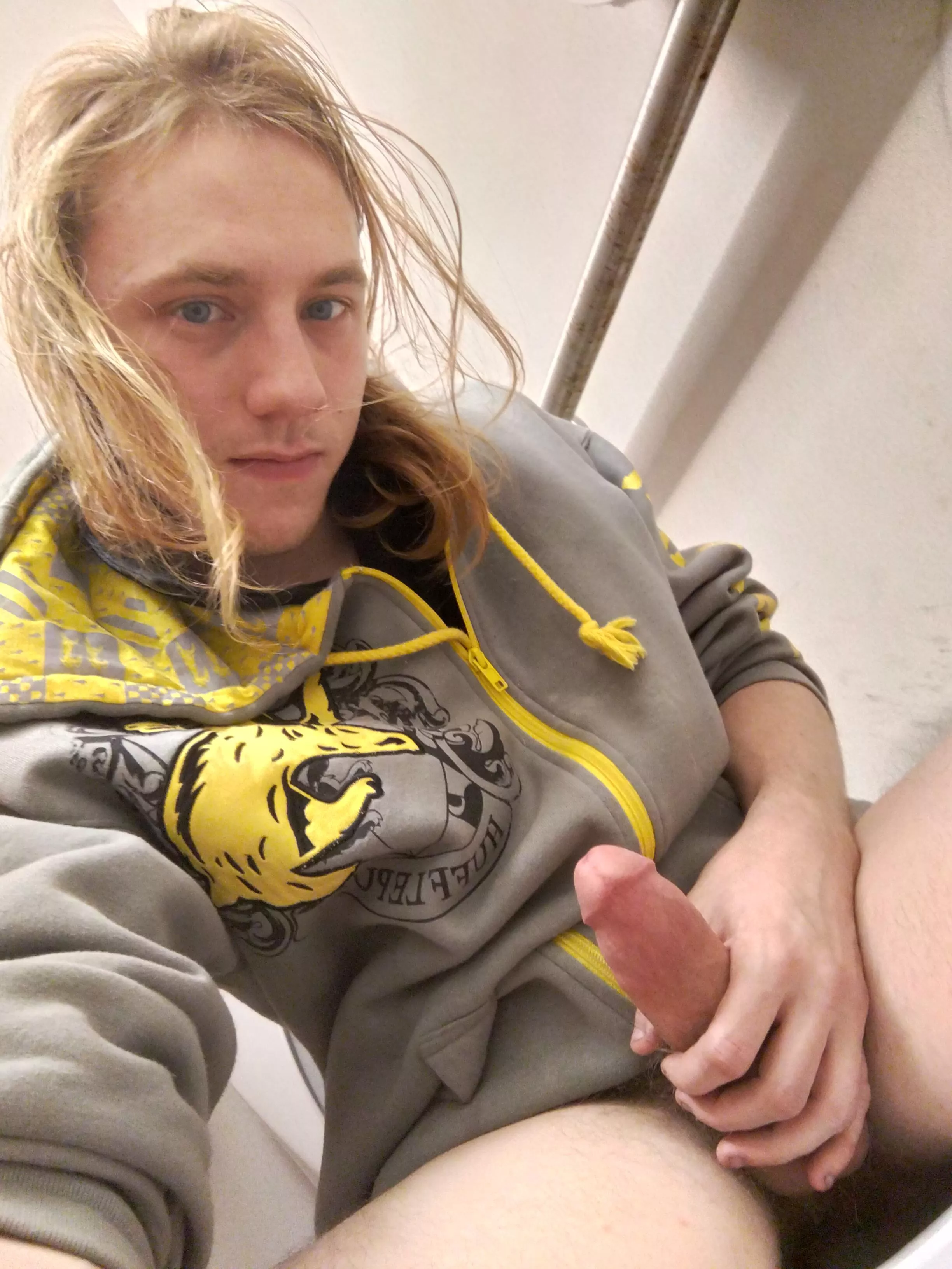 Any fellow puffs here? [M]