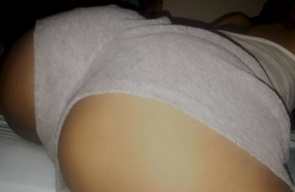 Any girls think I look good from behind?