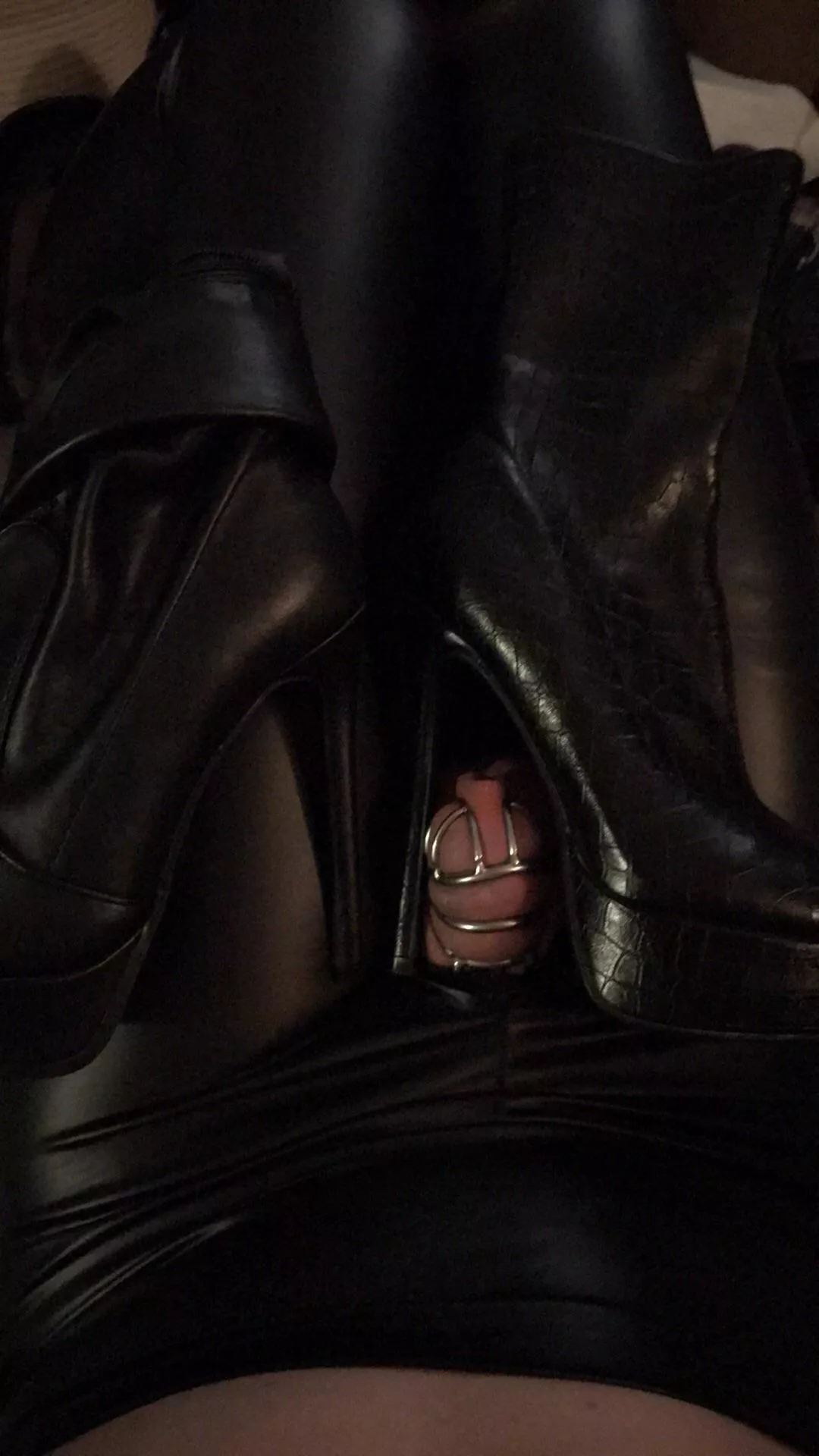 Any idea why my gf won’t wear these for me…? 😳