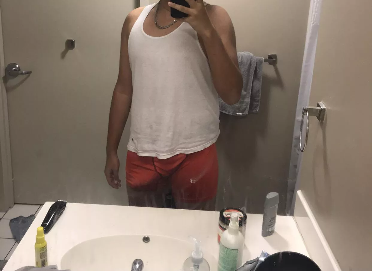 Any ladies wanna see my pull it out