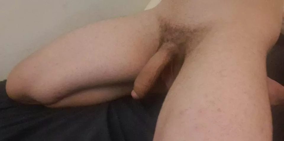 Any love for an eastern european guy? 👉👈🥺