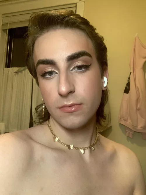any love for femme gaymers?? π€π switch and some pc!