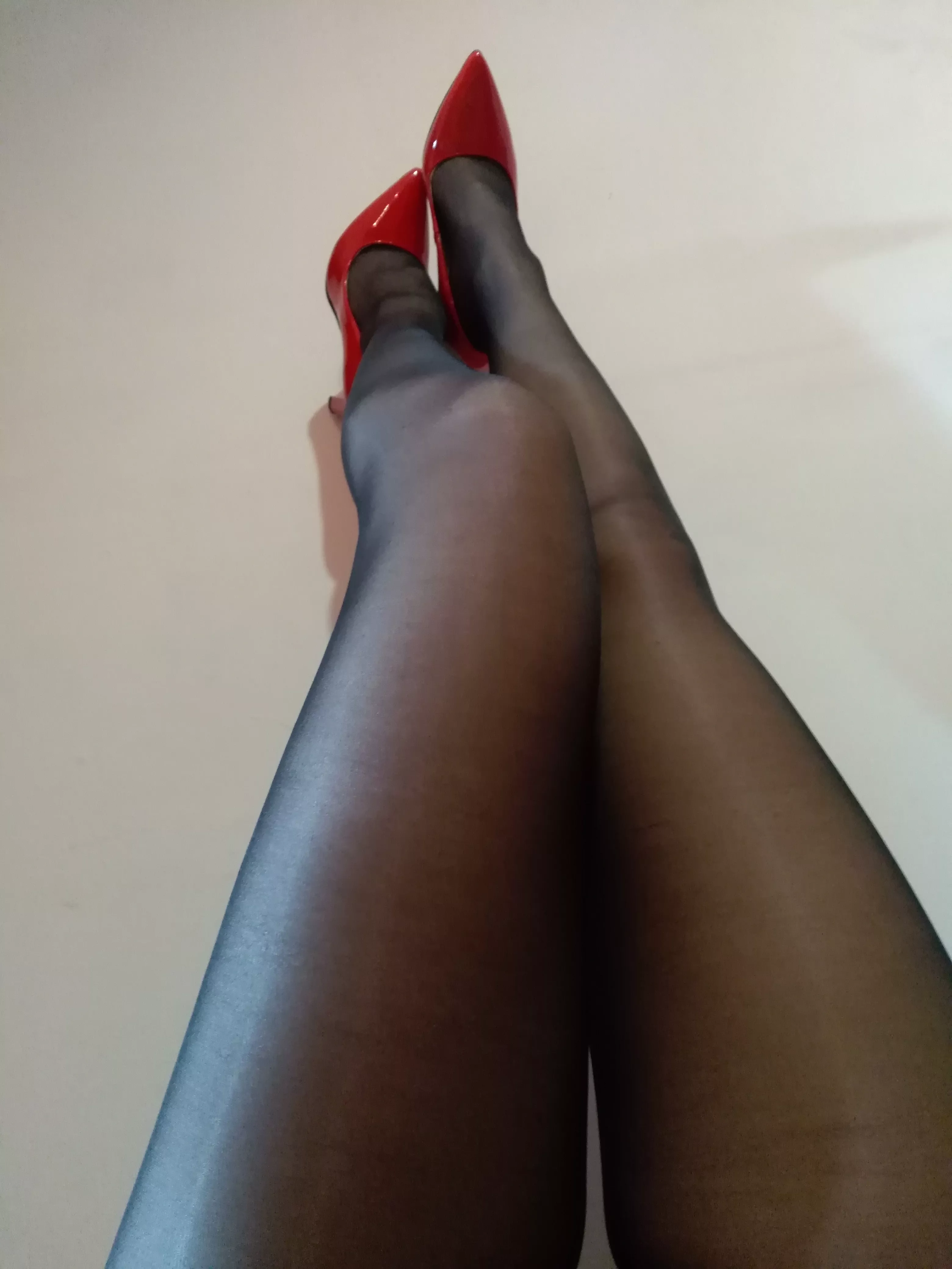 Any pantyhose fans here? ;)