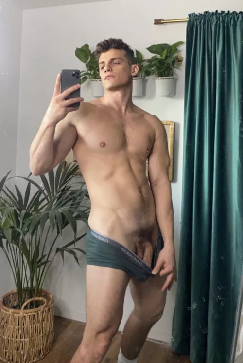 Any Pube fans?