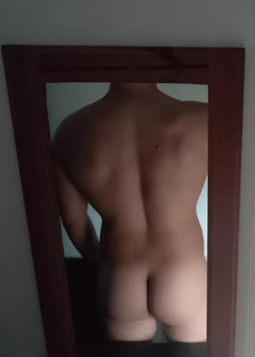 Any tan line lovers here?