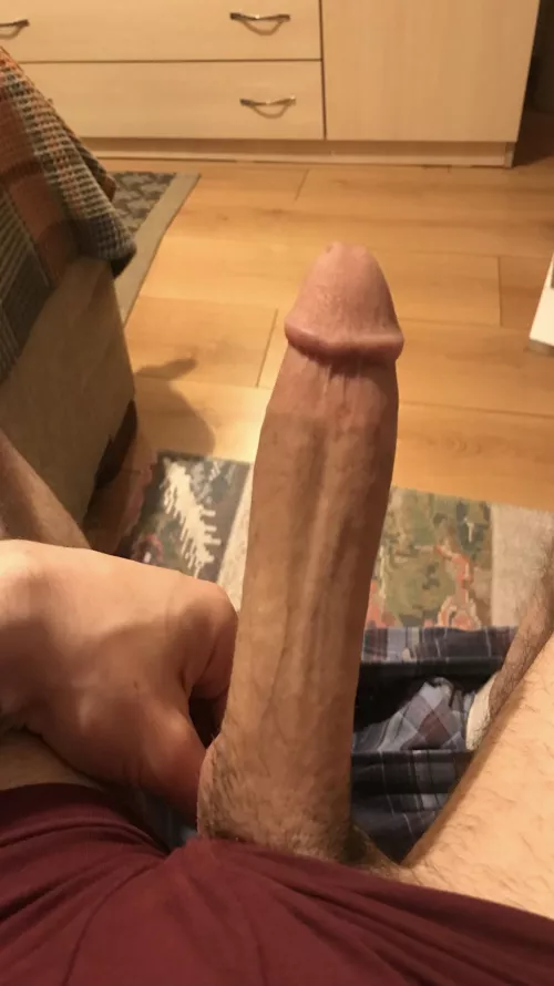 Any volunteers to give head?