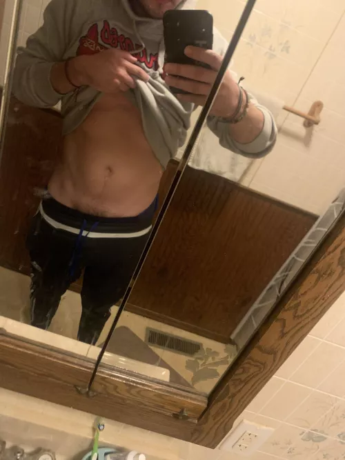 Anybody wanna talk. Drunk and horney