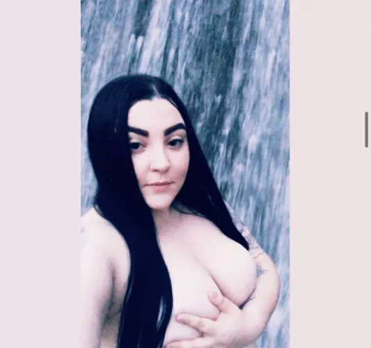 Anyone awake and horny?π