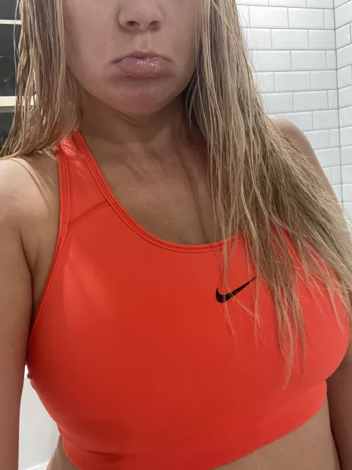 Anyone else get sad putting a bra on for the day? Cheers to Friday Eve and a free titty weekend! 😂