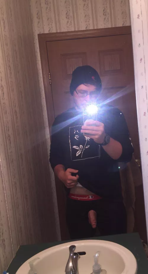 Anyone else post when there's nothing to do at work? 🥱