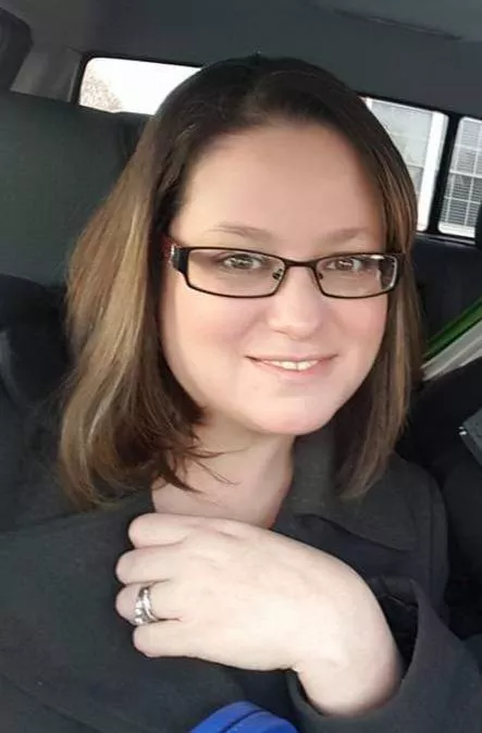 Anyone else think that she's beautiful and worth a flirt?