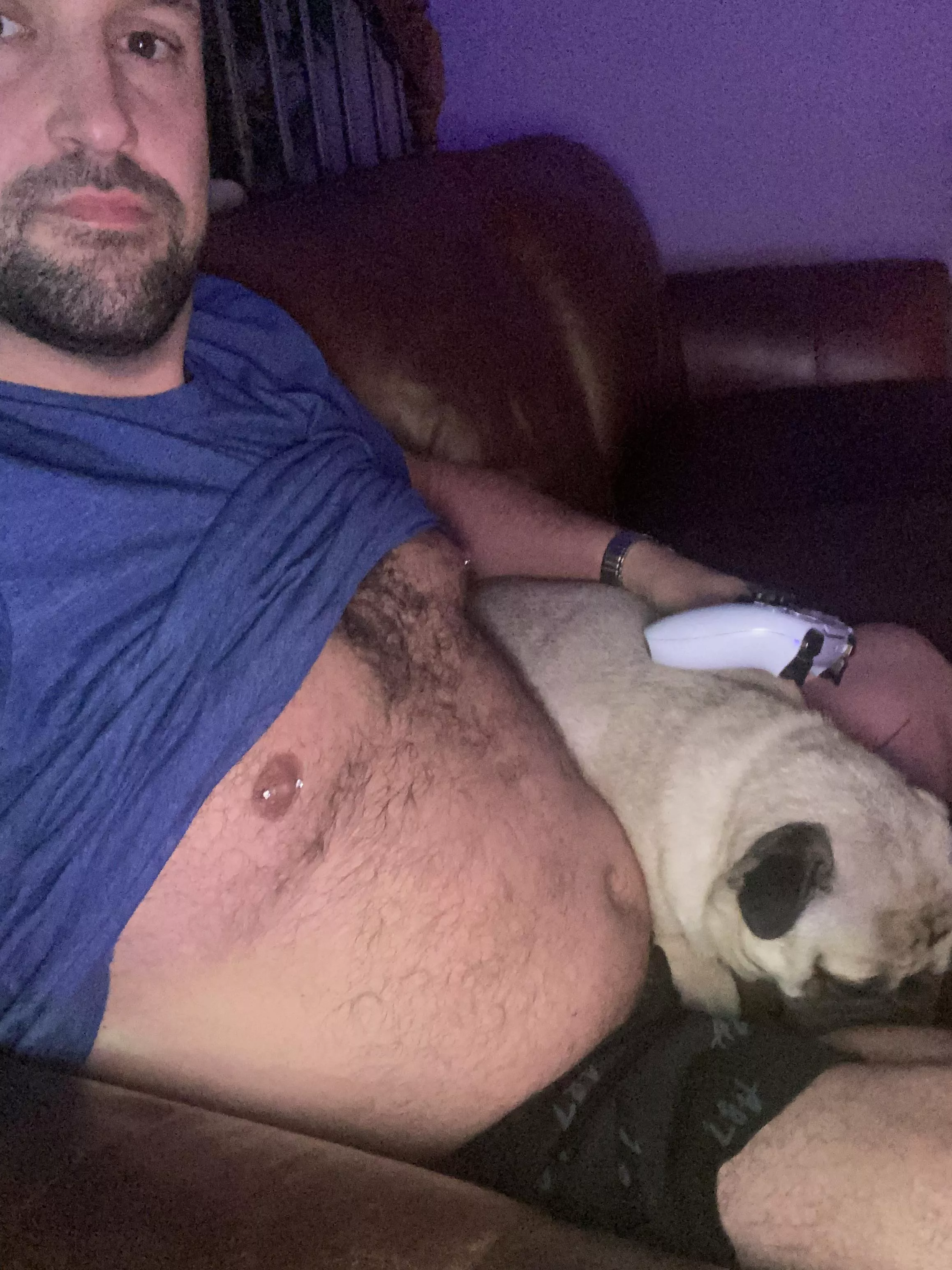 Anyone else want to be on my lap while I gayme? Anyone else want to be on my lap while I gayme?