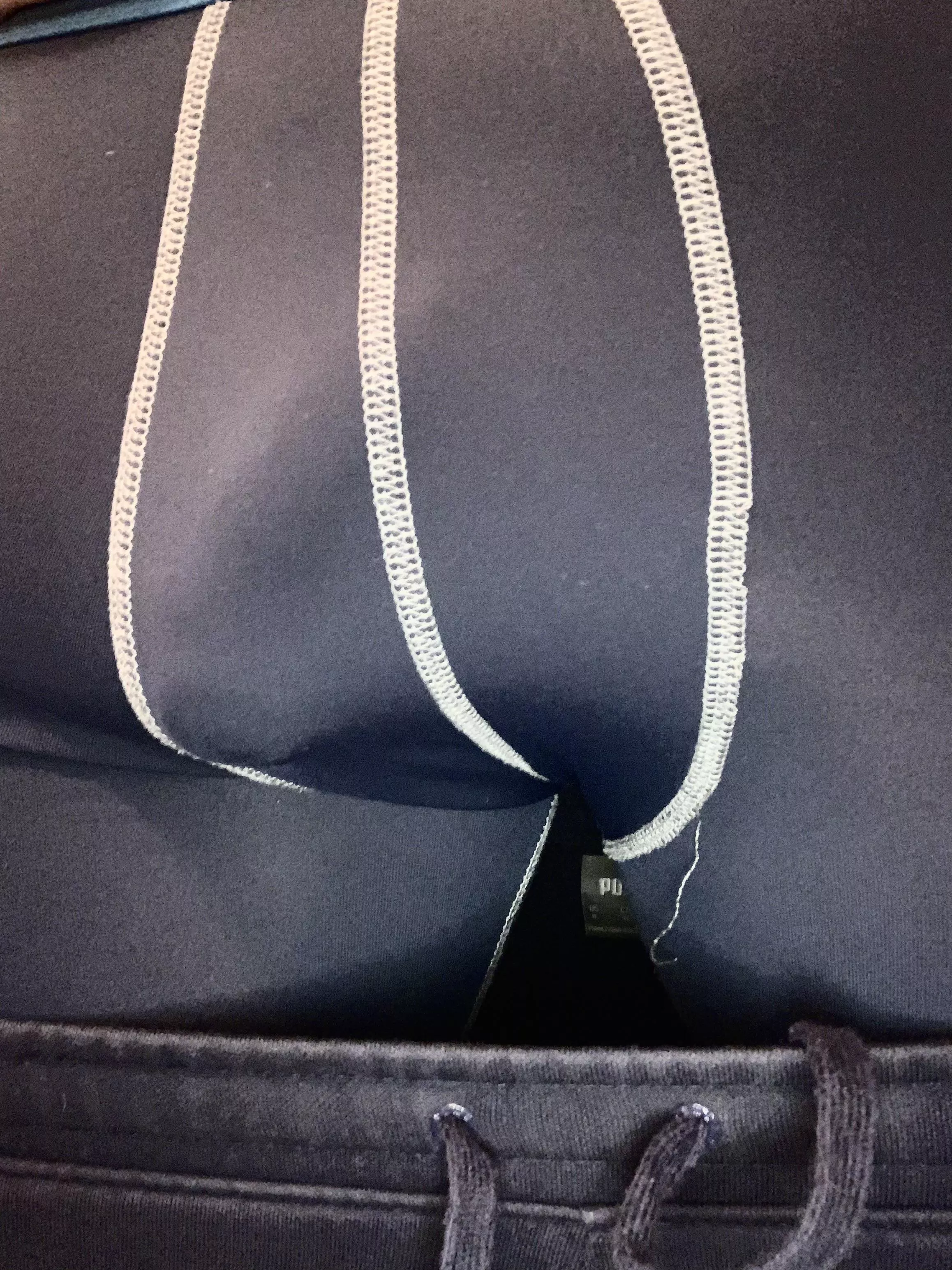 Anyone feel like swapping bulge pics? Dms open ;) Anyone feel like swapping bulge pics? Dms open ;)