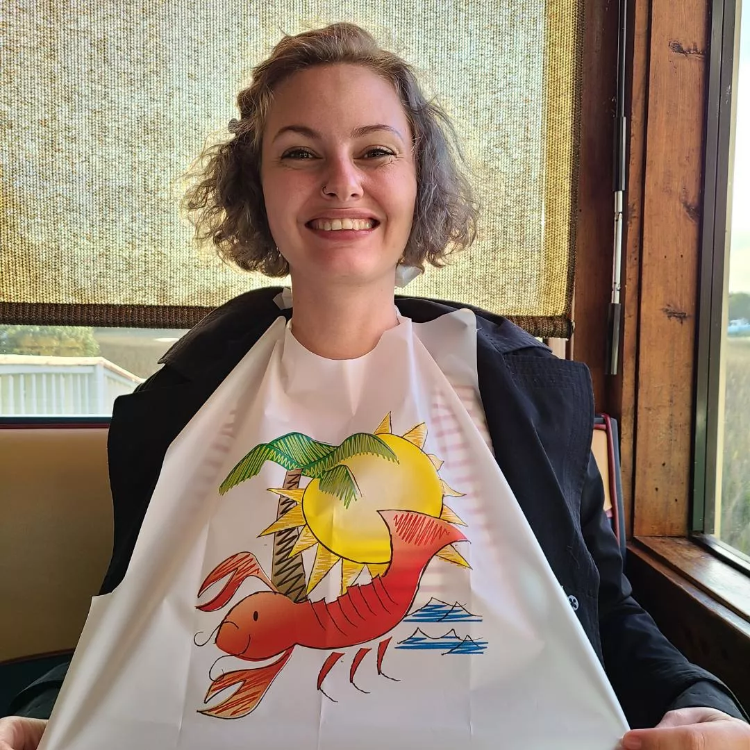 Anyone for getting high and eating me out? I mean eating out with me 😜