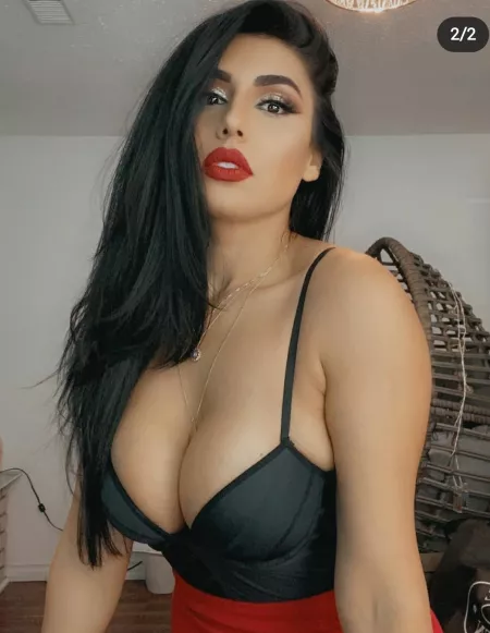 Anyone know her name?