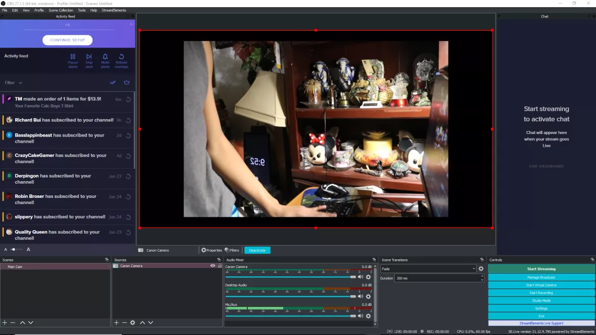 Anyone know how to fix this? When I first plugged my Canon camera into my PC, it wasn't as bad as this, but now, when it's plugged in, it barely takes up space and doesn't really fit the screen (as you can see by the black empty space that the camera 
