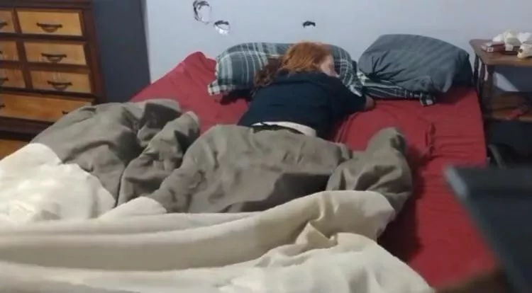 anyone know who she?