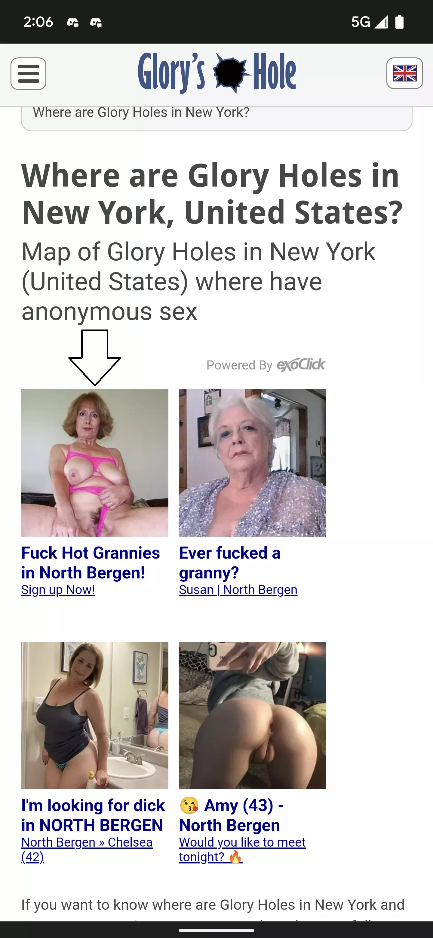 Anyone know who the MILF in pink is?