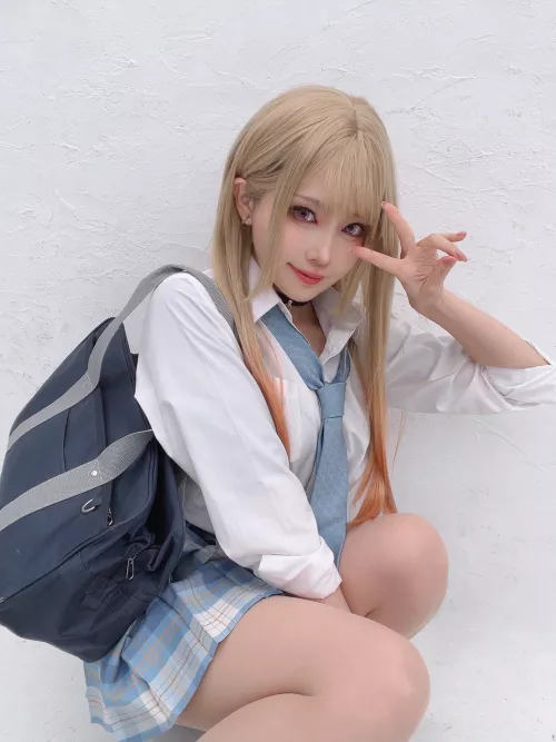 Anyone knows her name ?