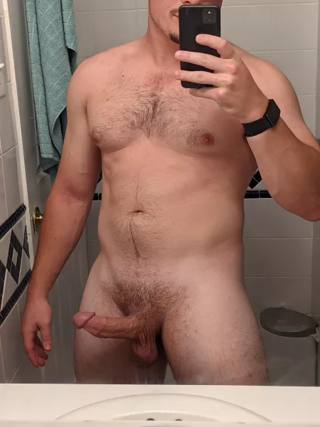 Anyone like curvy thick dick? Lmk if you do 😜