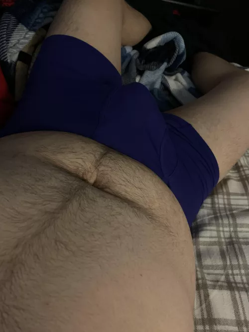 Anyone like rubbing only in underwear ? Hmu 🤙