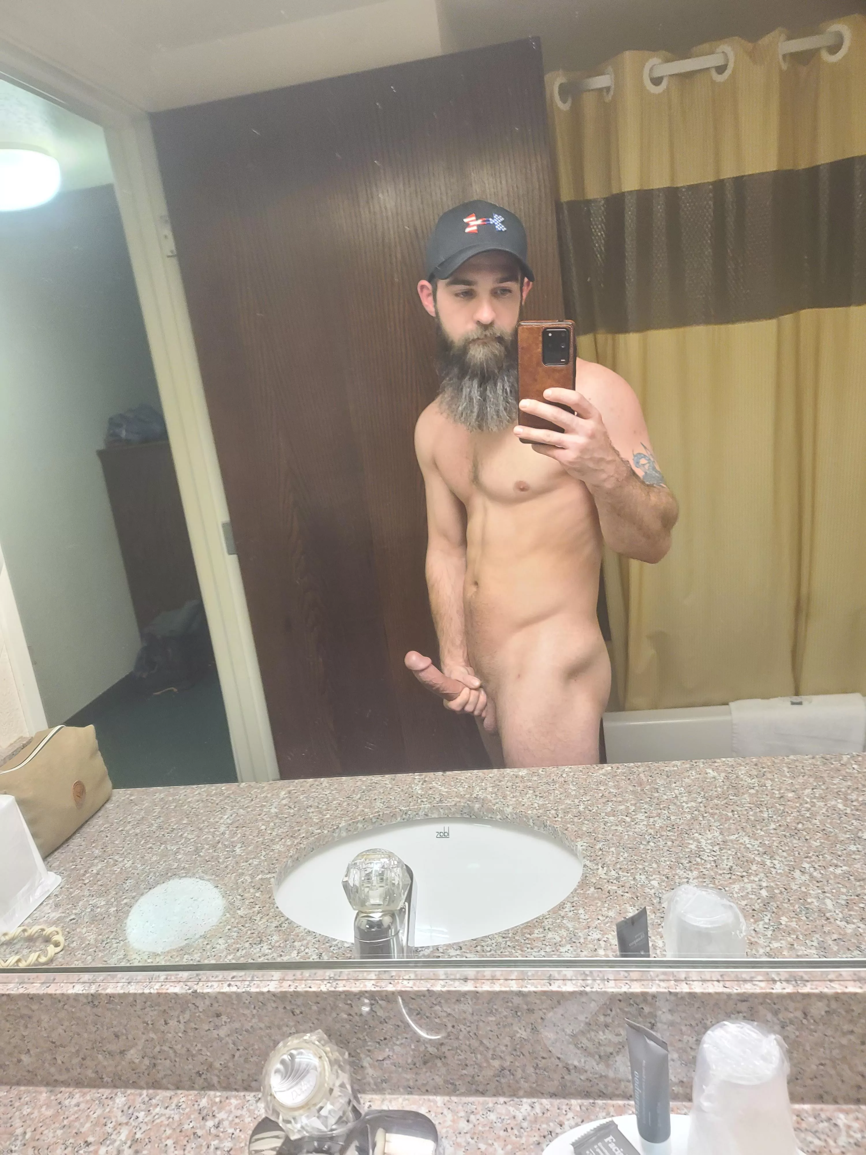 Anyone remember me ? Thinking of making a cum back Anyone remember me ? Thinking of making a cum back