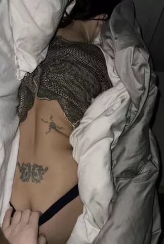 Anyone up for some fun. Id love to know what you'd do to this hotwife