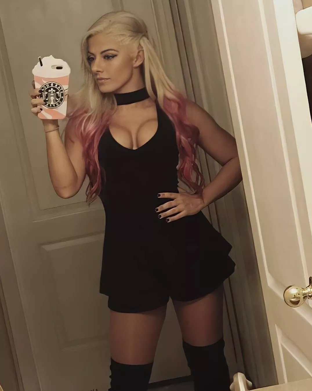 Anyone wanna come Dom me as Alexa bliss