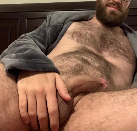 Anyone wanna cuddle naked on this lonely night?