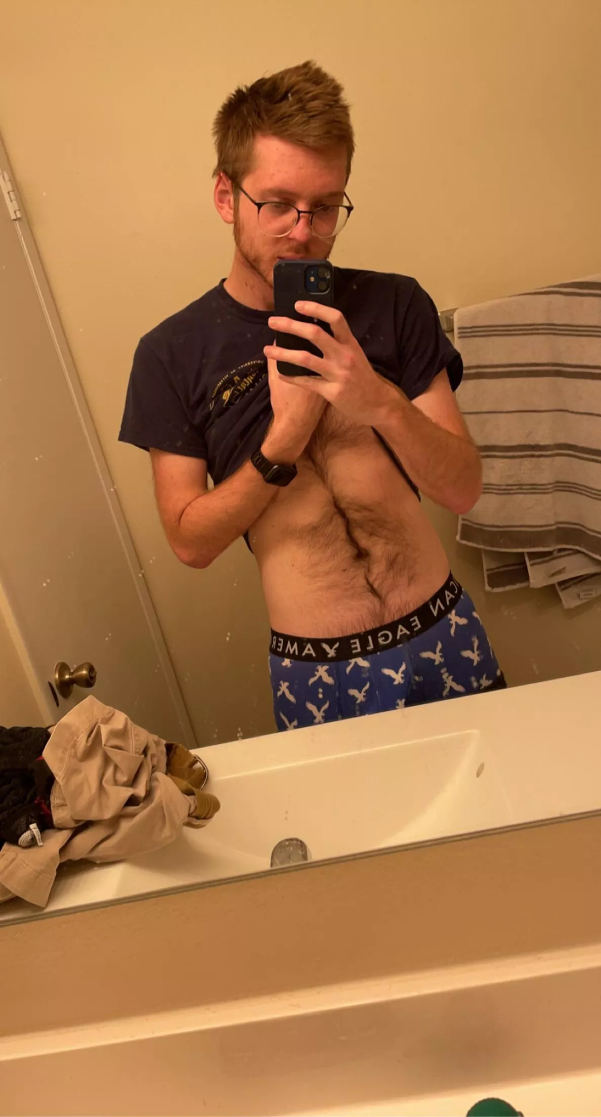 Anyone wanna entertain a bored nerdy otter? Anyone wanna entertain a bored nerdy otter?