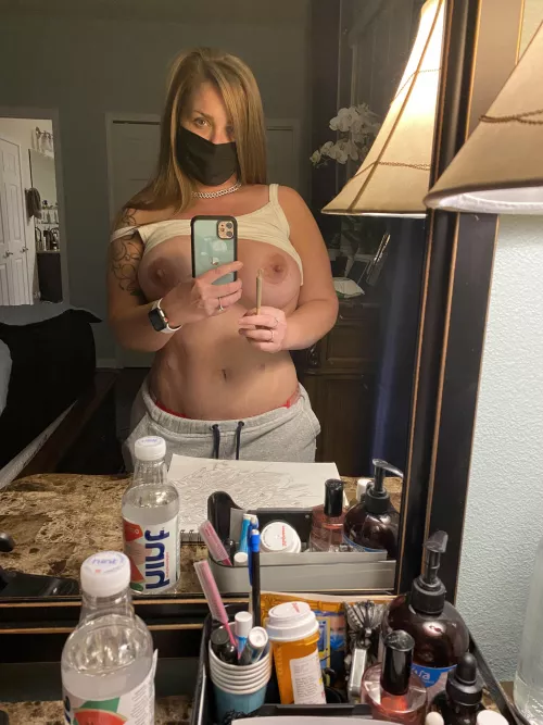 Anyone wanna hit it🤪🎉 (f)