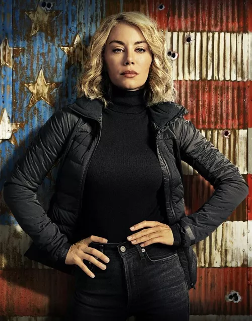 Anyone wanna jerk to Jennifer Holland?