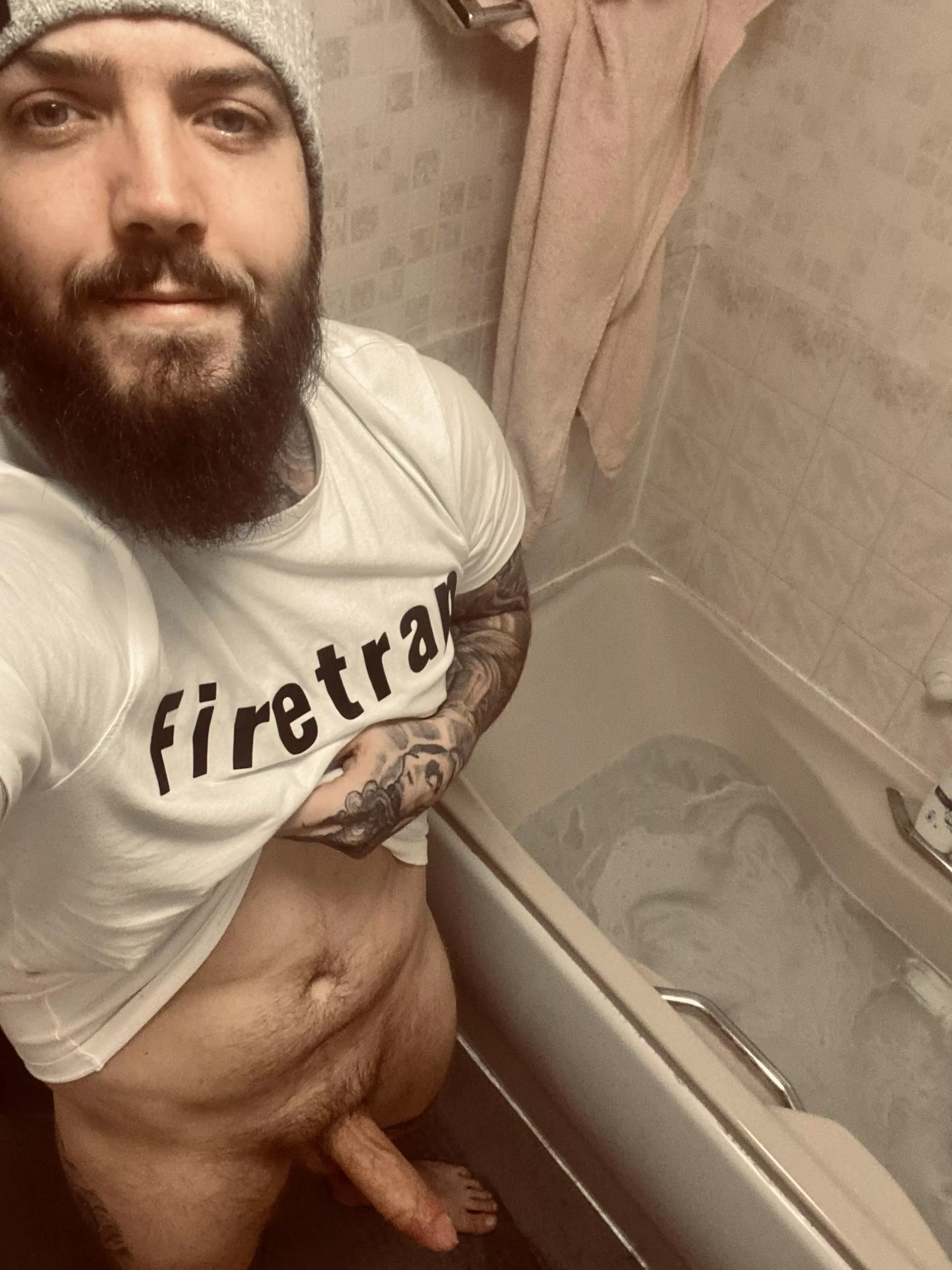 Anyone wanna join me for a soak ? 😜 Anyone wanna join me for a soak ? 😜