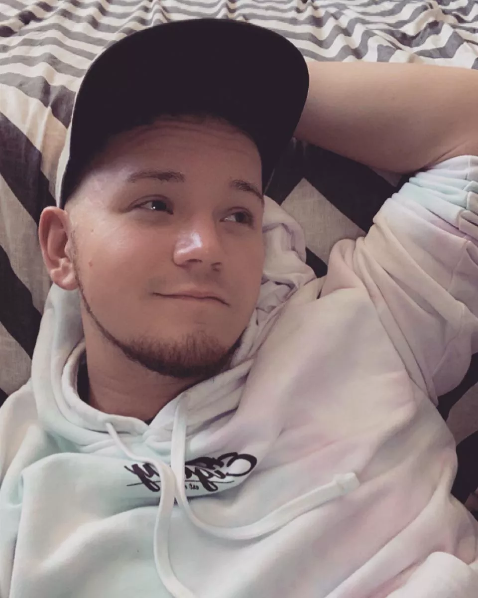 Anyone wanna play Dead by Daylight?