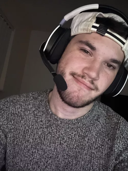 Anyone wanna play games? βΊοΈ