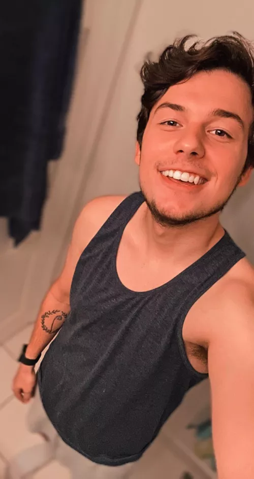 Anyone wanna play rocket league?