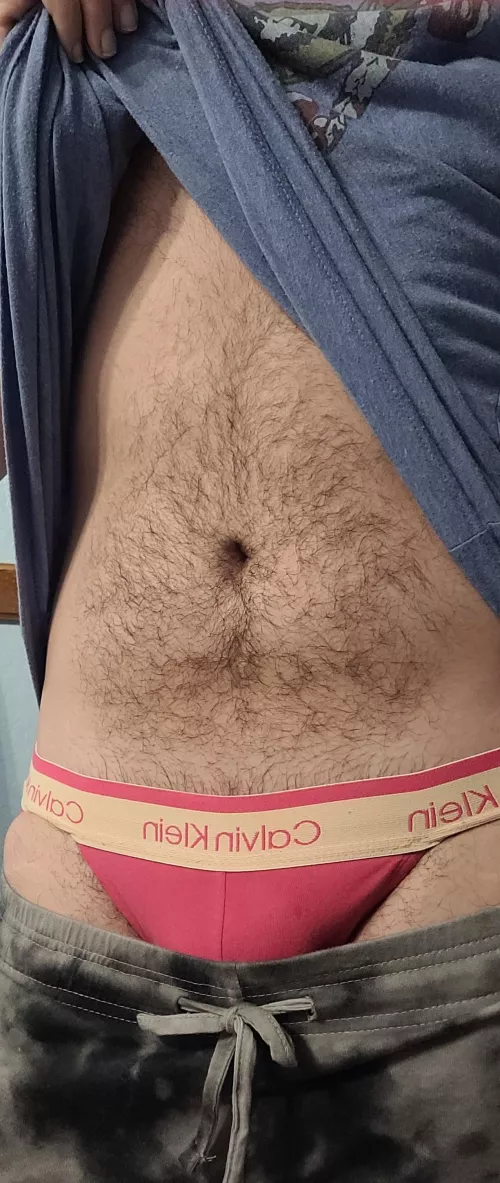 Anyone wanna rub me?? 👀👀