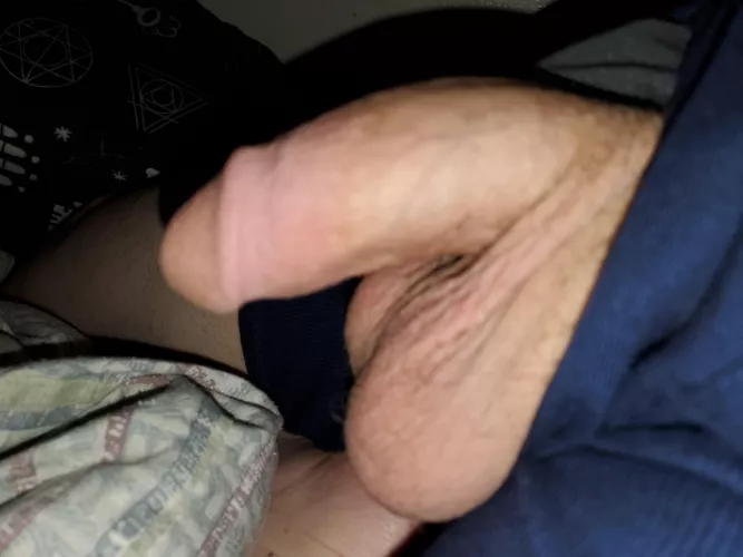 anyone wanna see it get hard?