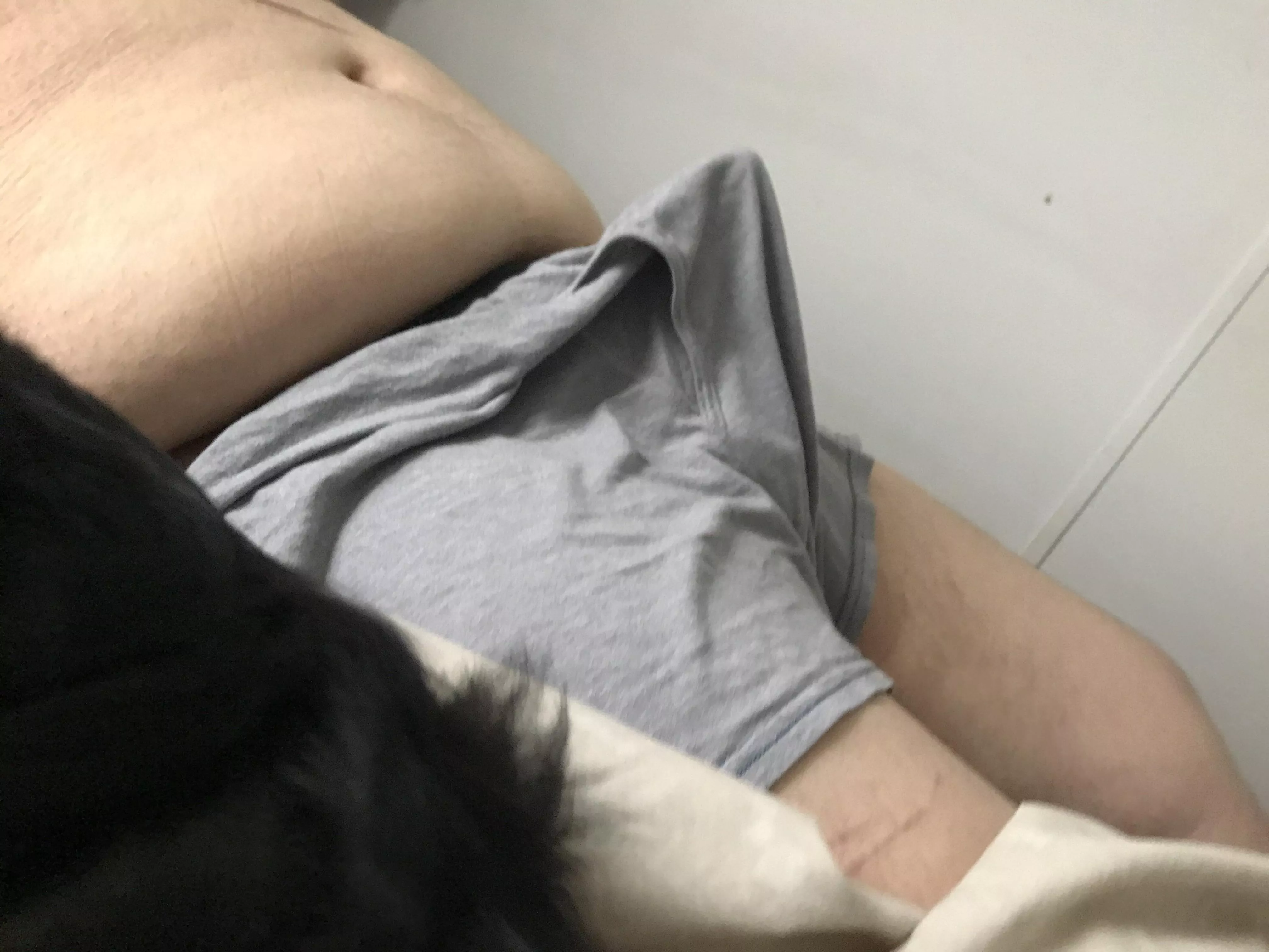 Anyone wanna unwrap my lil’ gift?