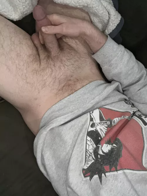 Anyone wanna watch Netflix with me, DMs open