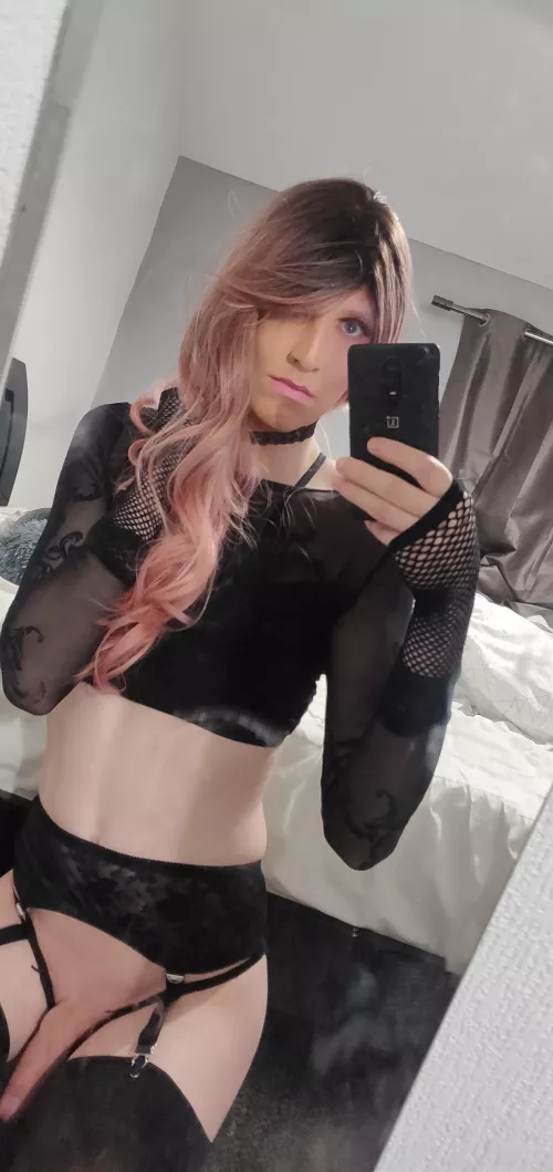 Anyone want some girl dick?