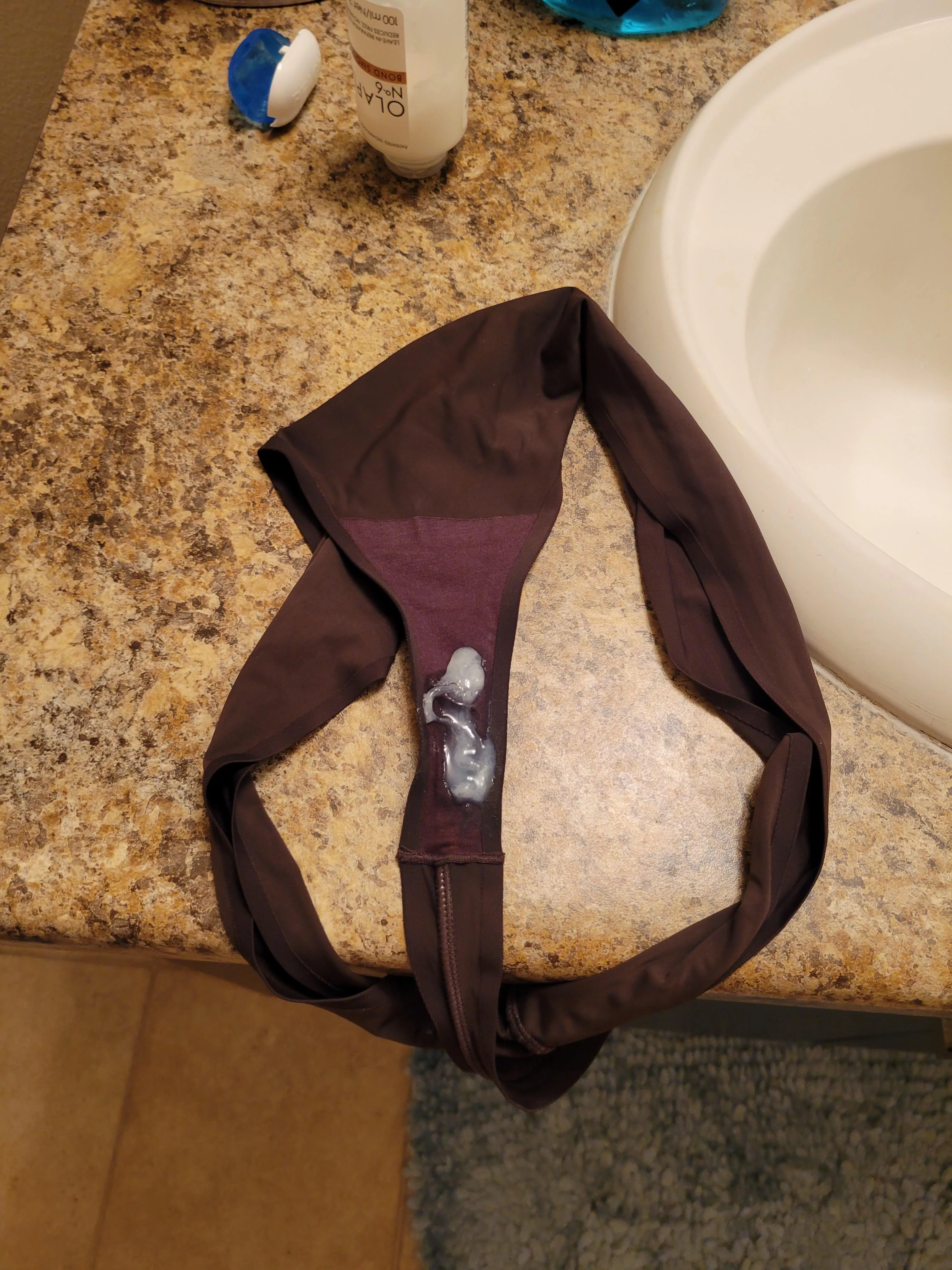 Anyone want to come over and play with my GFs panties in Anaheim, CA?