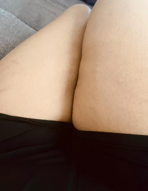 Anyone want to get in between them? 💕