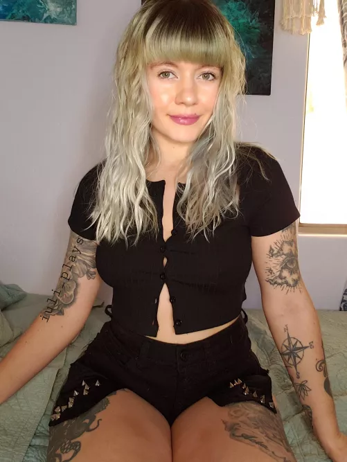 Appropriate outfit for lunch with your parents?