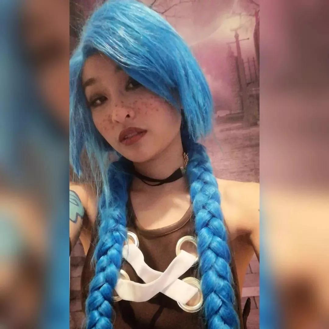 Arcane Jinx cosplay by Naefuu